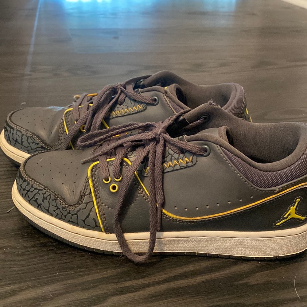 Jordan youth grey shoes